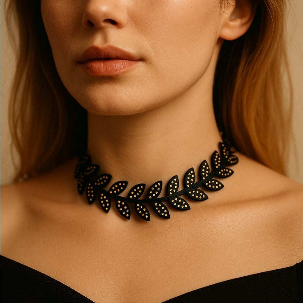 Gilded Leaf Choker Set